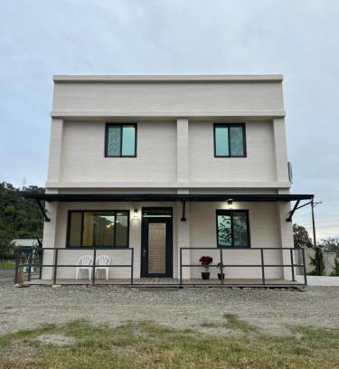 Guanshan Bed & Breakfast | Unforgettable Nanshan Homestay: Perfect for Families