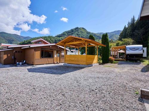Fujikawaguchiko Villa | Cozy Cottage Harvest Tree with Hot Tub & Fireplace