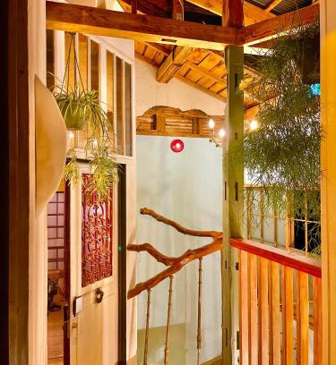 Shuzenji Hotel | Discover the Unique 没落の宿 ぐんじょう with Hot Tub