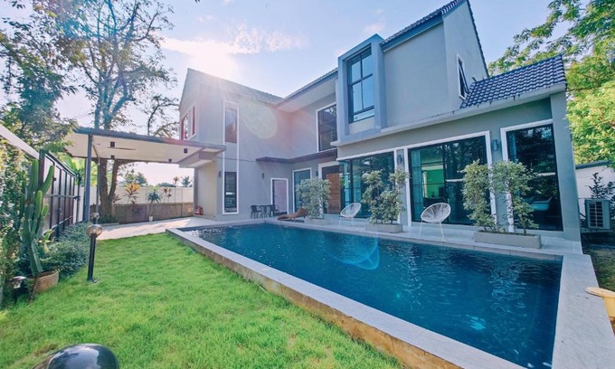 Chiang Mai Villa | Private Pool Villa for Memorable Gatherings