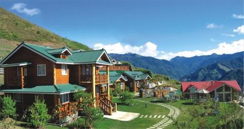 Ren'ai House | Discover 清境豐田桂林山莊民宿: Family-Friendly Retreat