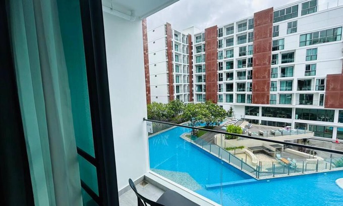 Chiang Mai Apartment | Experience The One ChiangMai: Ideal for Families & Poolside Fun