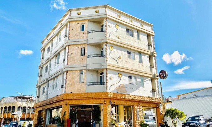 Taitung City Centre Bed & Breakfast | Stay at Tang Villa: Highly Rated with Family-Friendly Amenities
