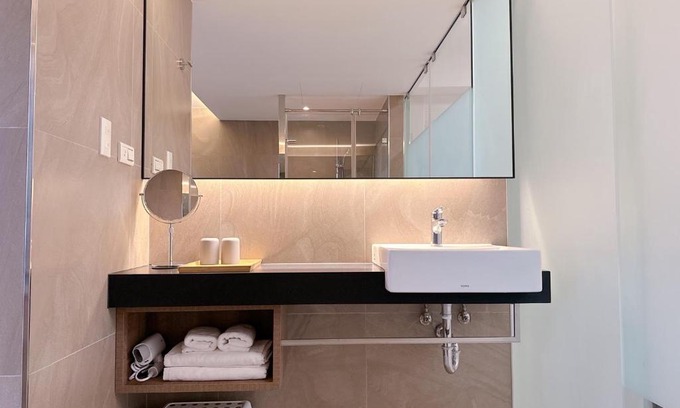 Toucheng Apartment | Relax at 溫泉湯院子 with Family-Friendly Amenities