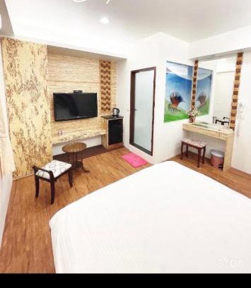Dongshan House | Riverside Retreat: Pet & Child Friendly, Rated 9/10