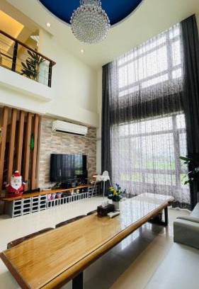 Wujie House | Exceptional Roaming Life B&B: Family-Friendly Retreat