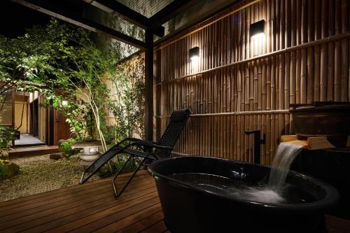 Takamatsu Villa | Relax at Setouchi Sauna Hotel Tsuki with Hot Tub Amenities
