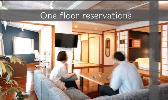 Kumoji Apartment | Discover 琉球モダン宿りゅうだん: 4-Star Family Retreat