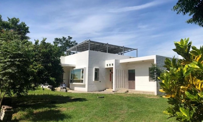 Luye House | Discover 發呆永安: Family-Friendly Retreat with Kitchen