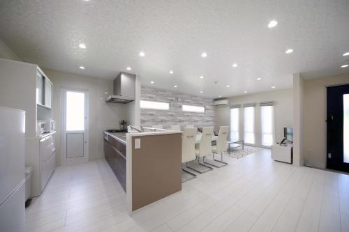 Shirahama House | Discover 白浜貸別荘2−43: Family-Friendly Getaway