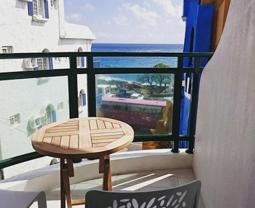 Sail Rock Beach House | Seaside Retreat: Child-Friendly Stay with 9.2 Rating