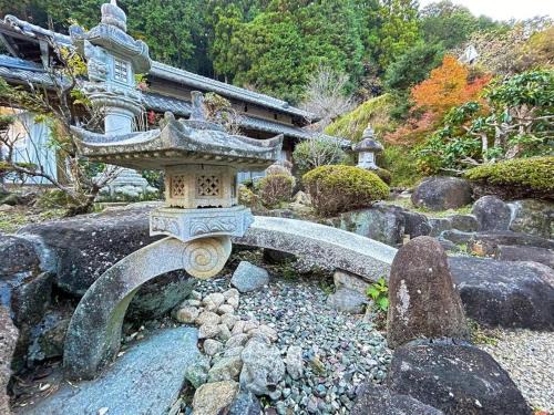 Nara Apartment | Relax Near Nara Park: Cozy Retreat with Hot Tub & Fireplace