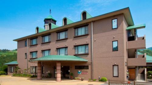 Ehime Prefecture Hotel | Flower Forest Hotel: Family-Friendly Dining Awaits You
