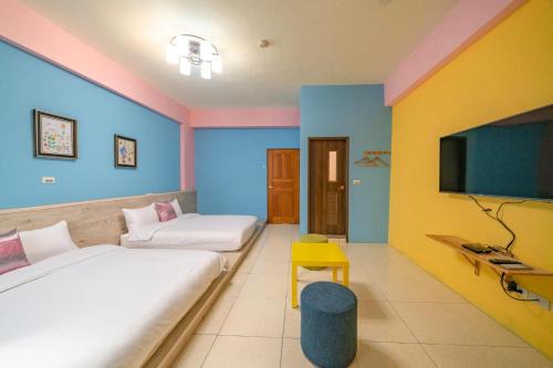 Hualien City Centre House | Vibrant Hualien Retreat with Kids' Play Area & Fun Amenities