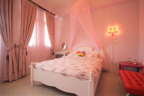 Hualien City Centre Bed & Breakfast | Convenient Stay at Sara's House Near Night Market