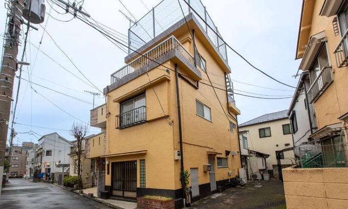 Honmachi Villa | Family-Friendly Stay at 西新宿5丁目戸建 with Great Amenities