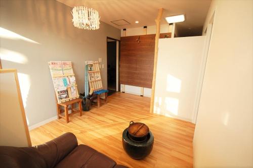 Higashihiroshima House | Top-Rated 西条ゲストハウス八反 with Breakfast & Kitchen