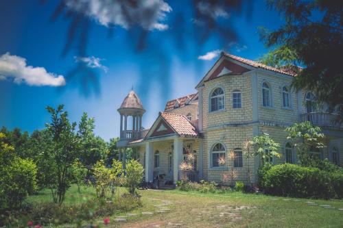 Fongtian Immigration Village House | Experience Unforgettable Stays at 谷築石苑 - Rated 10/10