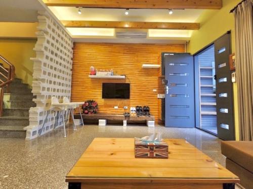 Wujie Apartment | Discover Pet-Friendly Relaxation at 貝兒的家