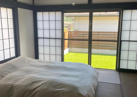 Hakone Apartment | Pet-Friendly Retreat at 貸切古民家Yukan for Family Getaways