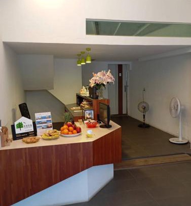 Hengchun Old Town House | Discover Cozy Stays at 遇見 白居旅宿 - Ideal for Families