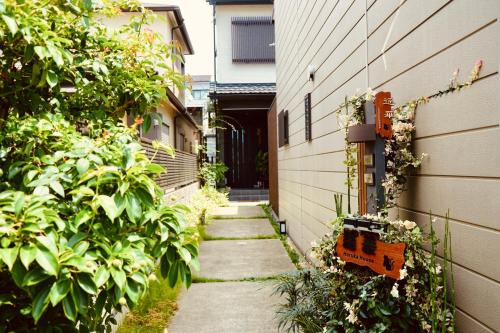 Nakagyo Ward House | Child-Friendly Escape at Haruka House with Hot Tub Bliss