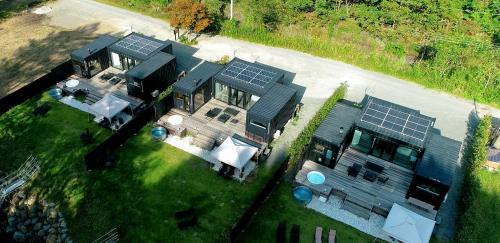 Tsuru Hotel | Pet-Friendly Getaway at 郷音 ~G.O.A.T~ with Pool & Hot Tub
