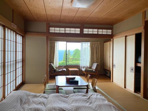Gora Hotel | Relaxing Gora Onsen Kinkaku with Personal Hot Tub Access