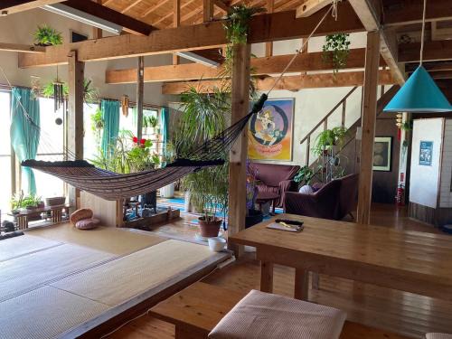 Hachijo House | Galaxy Guesthouse: Highly Rated Stay with Breakfast Included