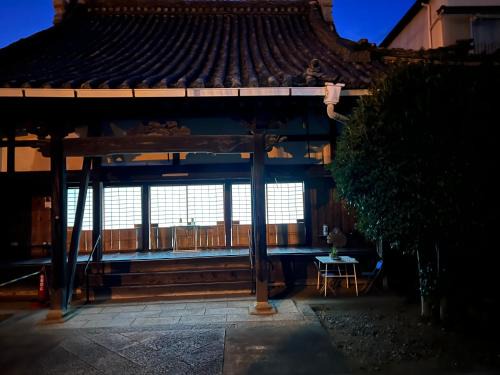 Kiho-cho House | Discover 長徳寺宿坊 Temple Hotel: Family-Friendly Retreat