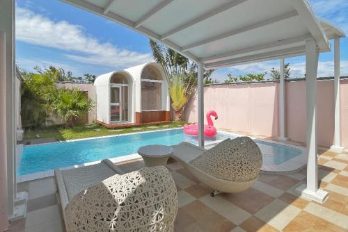 Hengchun House | Relaxing Stay at AlphaVilla with Pool & Hot Tub Amenities