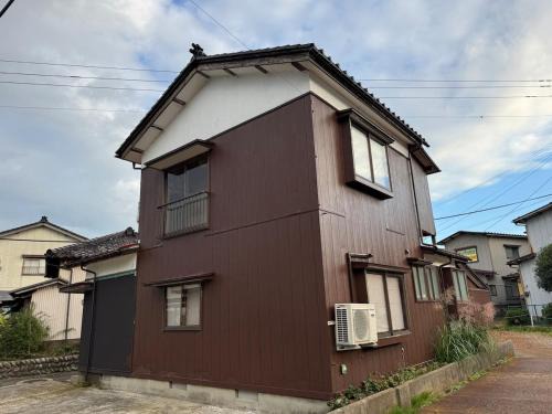 Tsuruoka Villa | 鶴岡市中心地ゲストハウス