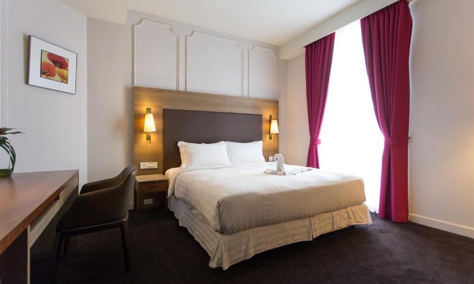 Cianjin District Hotel | Discover 麗馨商旅七賢館: Breakfast & Family-Friendly Fun