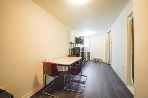 Suyeong-Gu Apartment | 광안해변家 #Gwangan Beach House