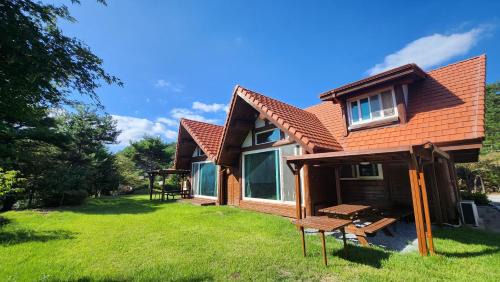 Boseong Resort | Relax at Nokcha Resort with Pool and Kitchen Amenities