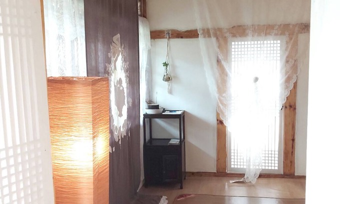 Goheung House | Moonlit Rivers: A Unique Getaway for Your Inspiration