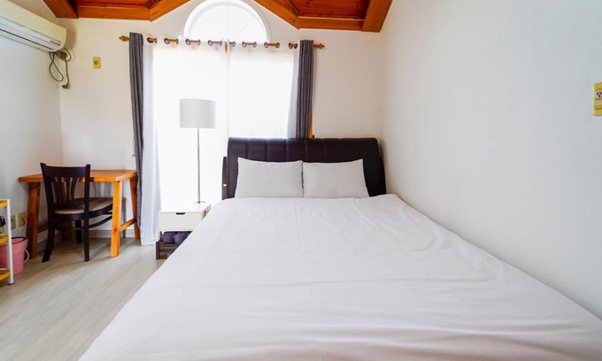 Seongsan House | Family-Friendly 제주가원: Ideal for Your Next Getaway