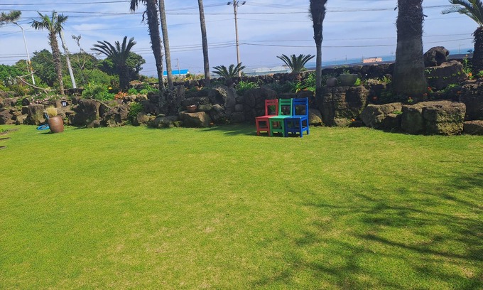 Seongsan Cabin | Relaxing Retreat at Stonestay Jeju with Family-Friendly Amenities