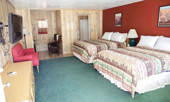 Sevier Apartment | Candy Suite 130: Family-Friendly Stay with Pool Access