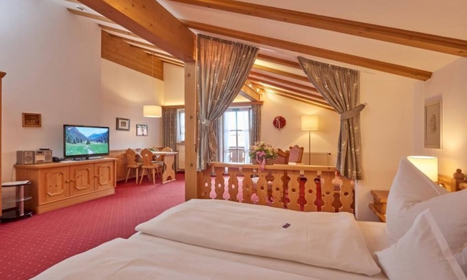 Entfelden Apartment | Perfect One-Room Vacation Rentals with Kitchen & Balcony