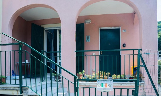 Borzonasca House | Relax at Villetta Veronica, Borzonasca - Family & Pet Friendly
