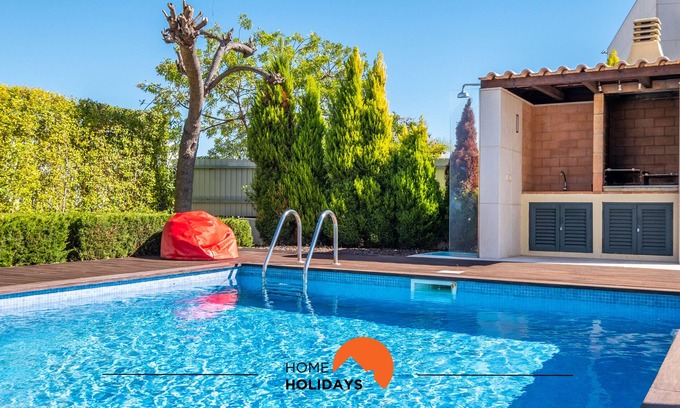 Santa Eulalia House | City-Center Villa with Private Pool & Garden - 10/10 Rated