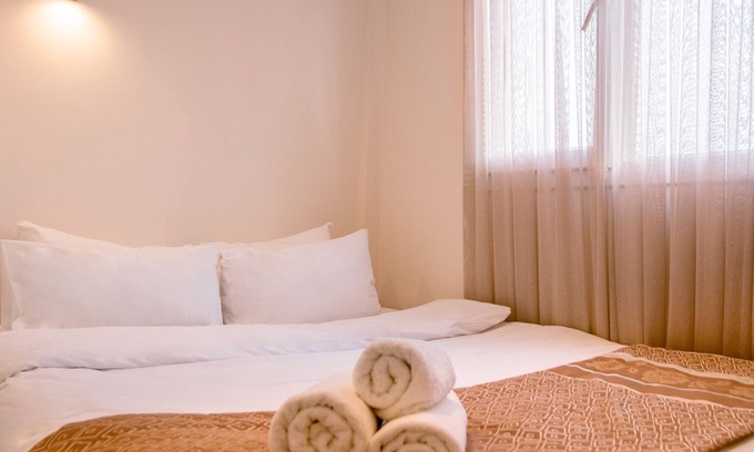 Izmir City Centre Apartment | Central Izmir Studio Room for Families and Business Travelers