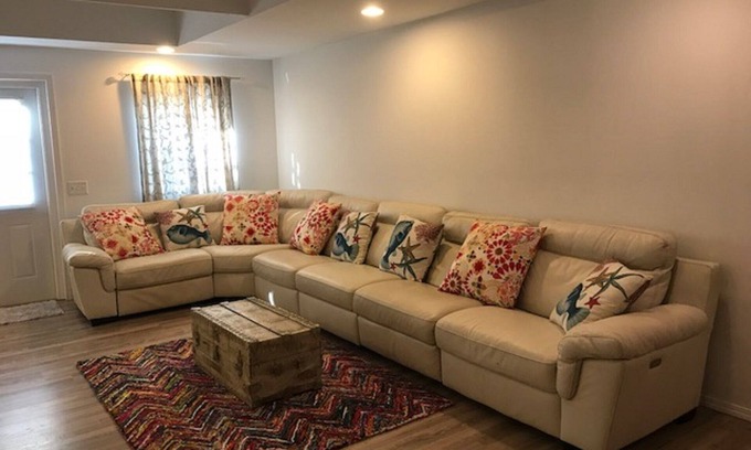 Wappapello Cabin | Beachside Getaway: Free WiFi, Pool & Kitchen Access