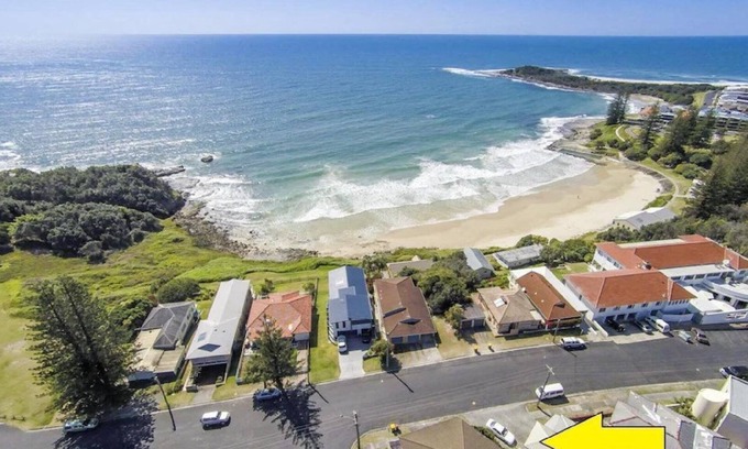 Yamba Apartment | Oceanfront Retreat at 1/5 Pilot Street, Yamba - Pet Friendly