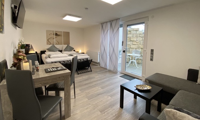 Gaertringen Apartment | Modern 1.5 Room Apartment with Kitchen & Terrace Near S-Bahn