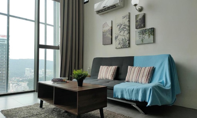 Damansara Perdana Apartment | Cosy Duplex Near Ikea with Breakfast & Great Reviews!