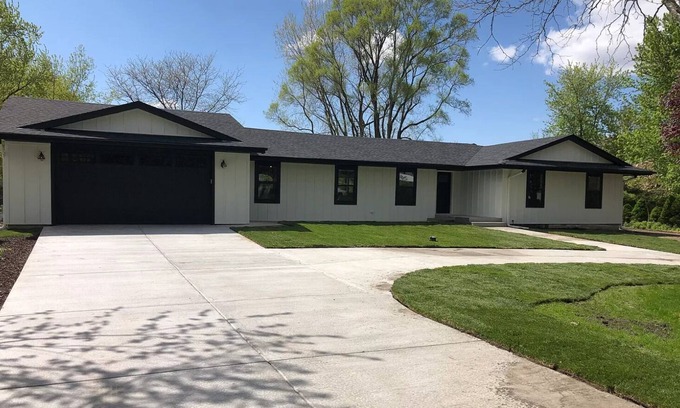 Grundy County House | Freshly Renovated Coal City Home with Family-Friendly Amenities