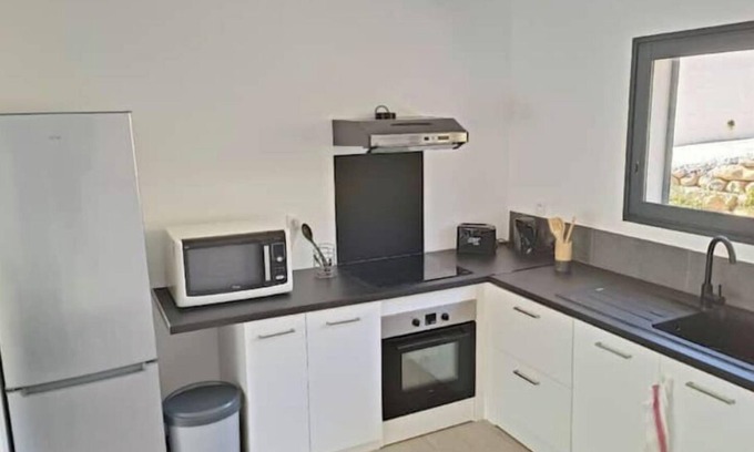 Bastelicaccia Apartment | Exceptional Appartement T3: Family-Friendly Stay Awaits