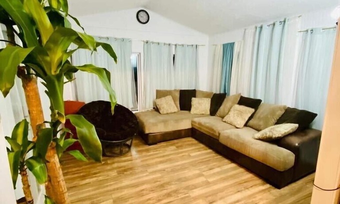 Swiftwater House | Explore Camelback and Kalahari: Family-Friendly Retreat